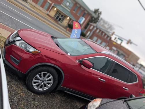 2017 Nissan Rogue SV