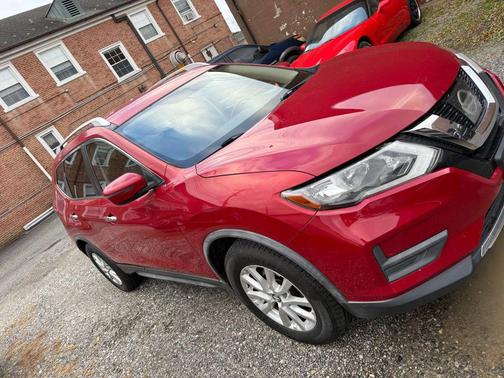 2017 Nissan Rogue SV