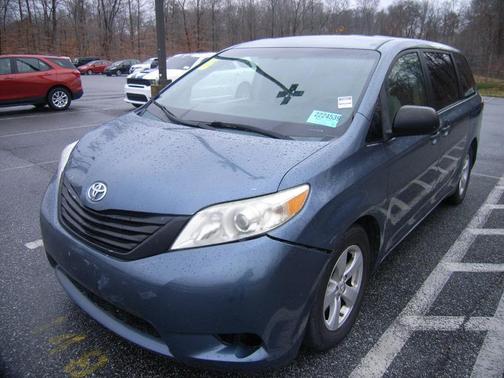 2015 Toyota Sienna L