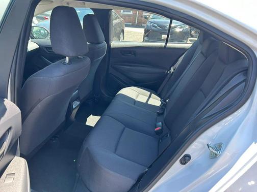Ice Cap 2025 Toyota Corolla LE