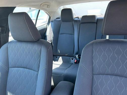 Ice Cap 2025 Toyota Corolla LE