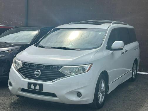 White Pearl 2011 Nissan Quest SL