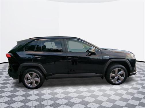 2021 Toyota RAV4 Hybrid XLE Premium