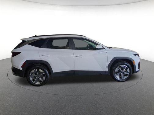 Serenity White Pearl 2025 Hyundai TUCSON SEL