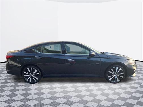 2022 Nissan Altima Platinum Intelligent AWD