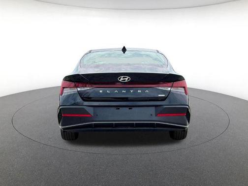 Abyss Black 2025 Hyundai ELANTRA HEV Limited