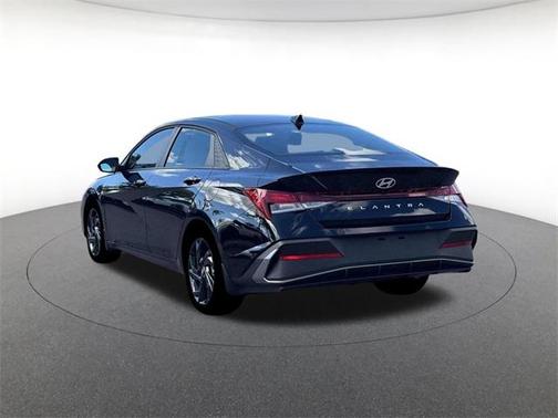 2026 Hyundai ELANTRA Sport