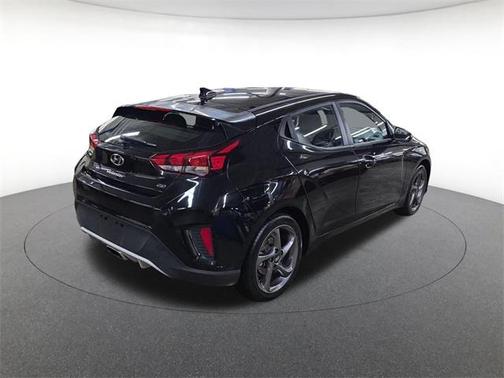 2020 Hyundai Veloster 2