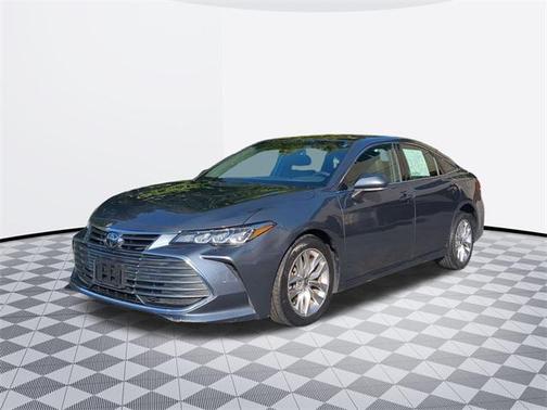 2022 Toyota Avalon XLE