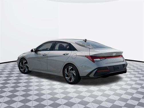 2025 Hyundai ELANTRA HEV Limited