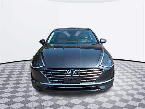 2022 Hyundai SONATA Hybrid Limited