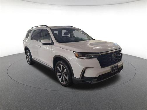 2024 Honda Pilot Touring 8-Passenger
