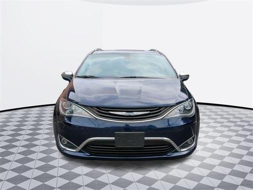 2018 Chrysler Pacifica Hybrid Limited