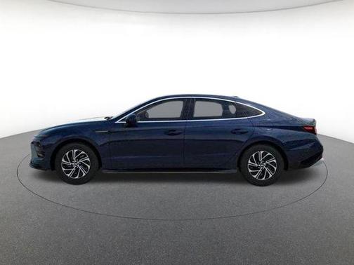 2026 Hyundai SONATA Hybrid Base