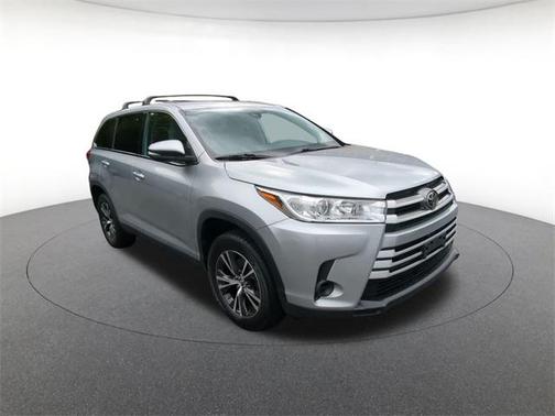 2019 Toyota Highlander LE I4