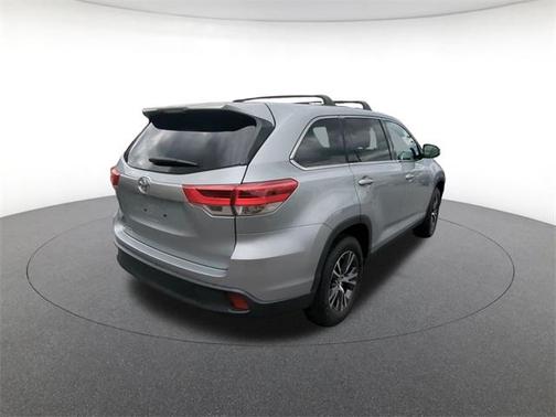 2019 Toyota Highlander LE I4