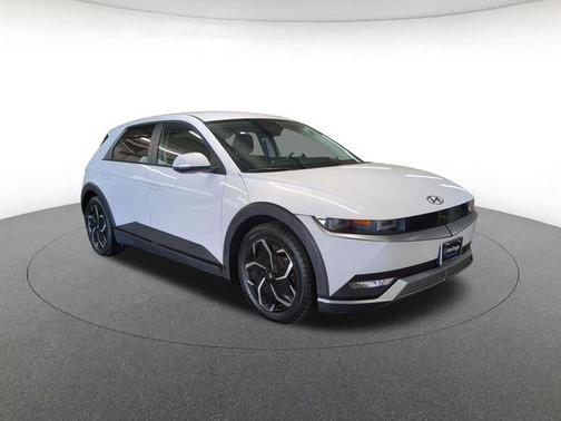 Atlas White 2024 Hyundai IONIQ 5 SE