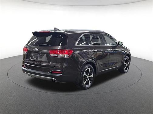 2018 Kia Sorento EX