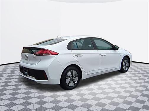 2018 Hyundai IONIQ Hybrid Blue