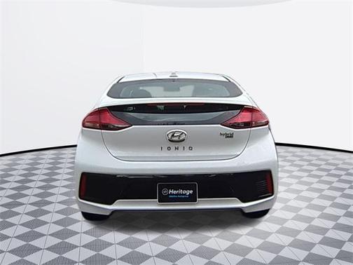 2018 Hyundai IONIQ Hybrid Blue