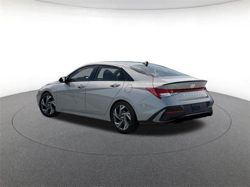 2025 Hyundai ELANTRA HEV SEL Sport