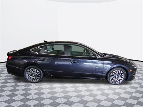 2022 Hyundai SONATA Hybrid Limited