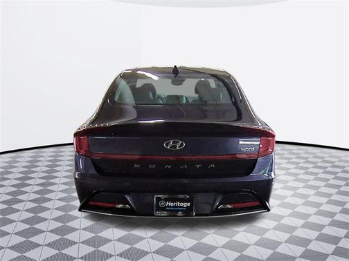 2022 Hyundai SONATA Hybrid Limited