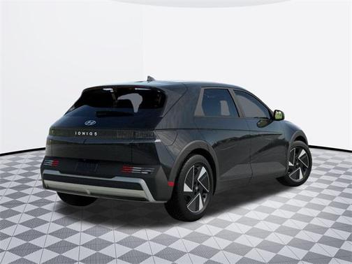 2025 Hyundai IONIQ 5 SE