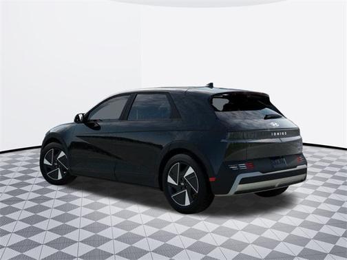 2025 Hyundai IONIQ 5 SE