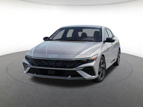 Fluid Metal 2026 Hyundai ELANTRA Sport