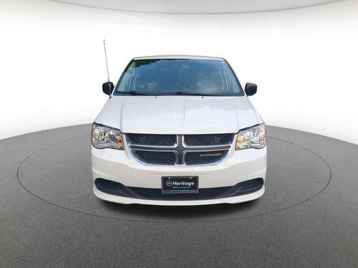 White Knuckle Clearcoat 2017 Dodge Grand Caravan SE