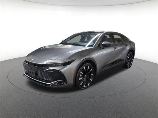 2024 Toyota Crown Platinum