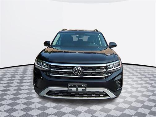 2022 Volkswagen Atlas 3.6L SE w/Technology