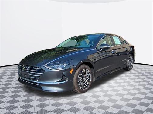 2023 Hyundai SONATA Hybrid SE