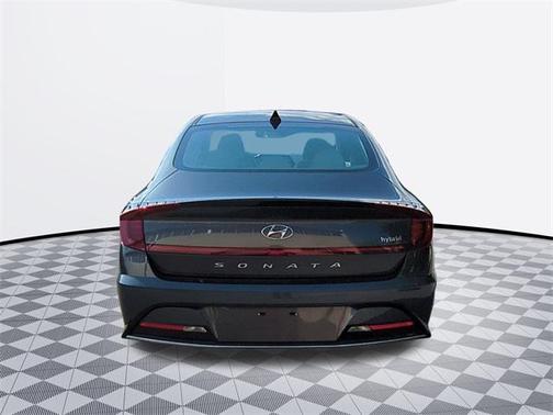 2023 Hyundai SONATA Hybrid SE