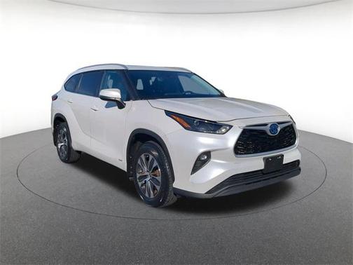 2023 Toyota Highlander Hybrid XLE