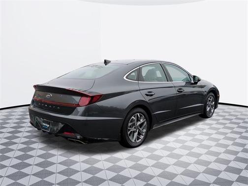 2022 Hyundai SONATA SEL