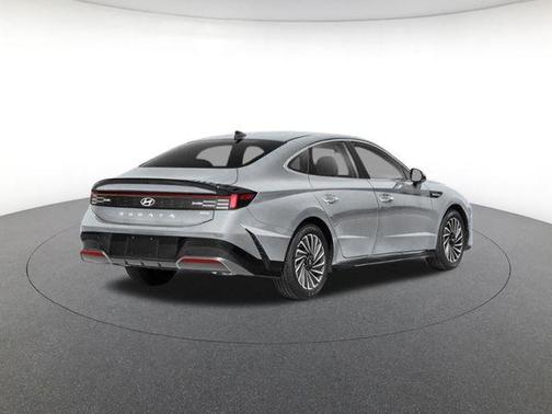 Aero Silver 2026 Hyundai SONATA Hybrid SE