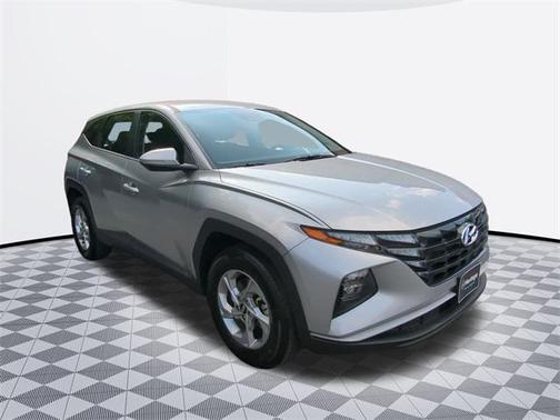 2022 Hyundai TUCSON SE