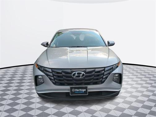 2022 Hyundai TUCSON SE
