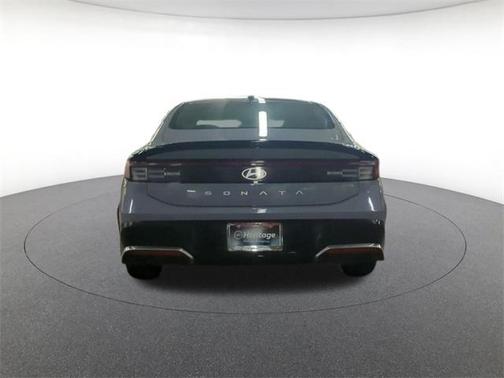 2024 Hyundai SONATA Hybrid Limited