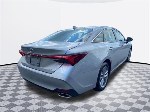 2022 Toyota Avalon XLE