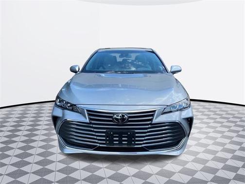 2022 Toyota Avalon XLE