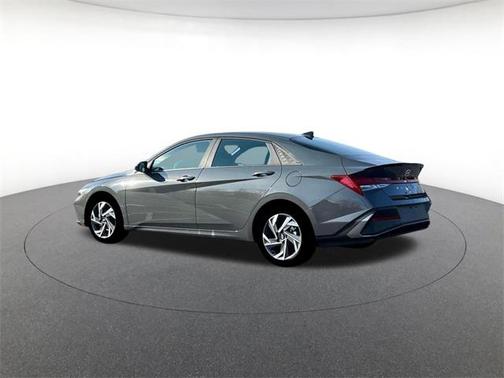2025 Hyundai ELANTRA HEV SEL Sport