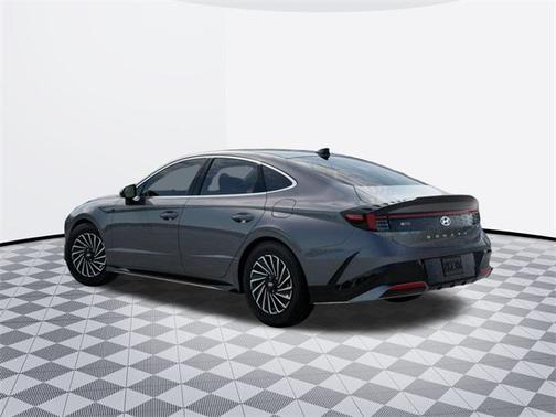 2025 Hyundai SONATA Hybrid SE