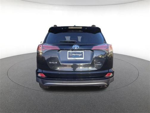 2017 Toyota RAV4 Hybrid SE