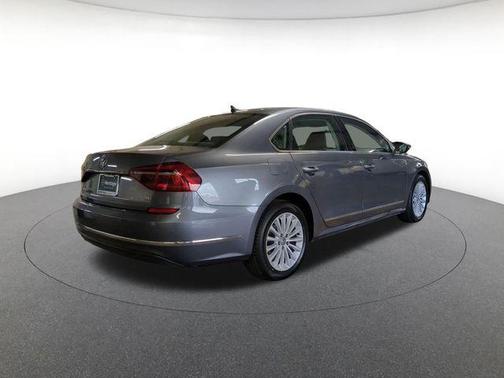Grey 2017 Volkswagen Passat 1.8T SE