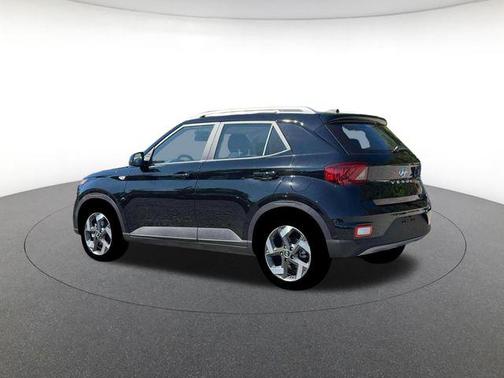 Onyx Black 2026 Hyundai VENUE SEL