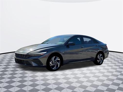2025 Hyundai ELANTRA HEV SEL Sport