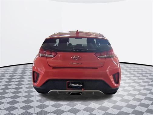2019 Hyundai Veloster 2